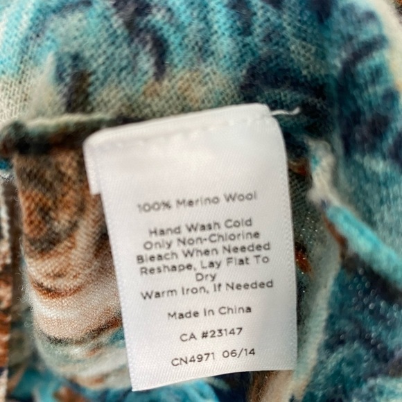 𝅺talbots 100% Merino Wool Floral Print Sweater Womens Medium Good Condition - Picture 6 of 6